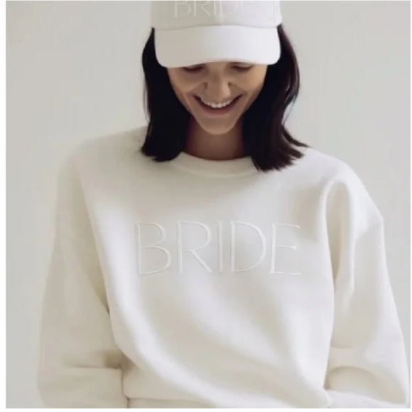 Miss to Mrs Tops - Elegant White Bride Sweatshirt